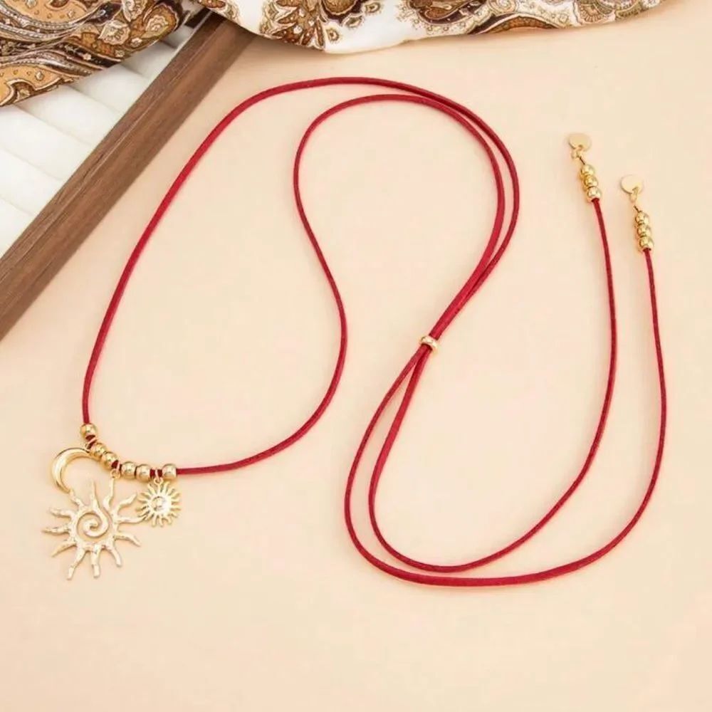 Red sun and moon charm Necklace N1314 - Picture 2 of 3